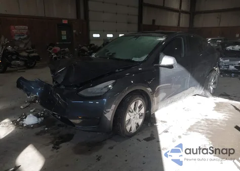 2021 Tesla Model Y Long Range Dual Motor All-Wheel Drive z USA, uszkodzony, nr VIN 5YJYGDEE9MF239614